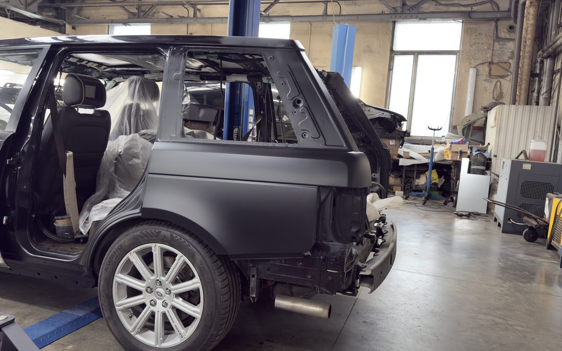 Range Rover после полной окраски кузова